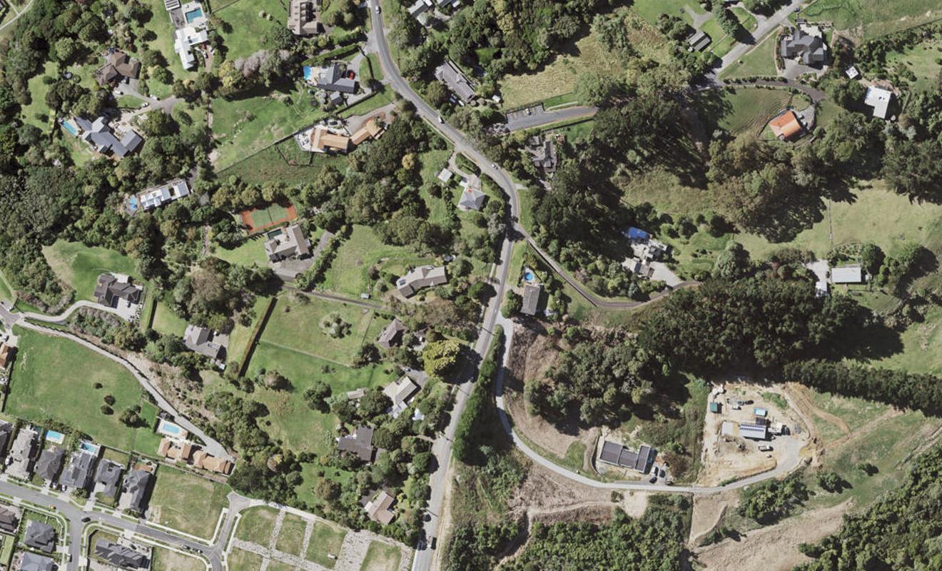 242 Point View Drive, East Tāmaki Heights, Auckland - Carousel 1