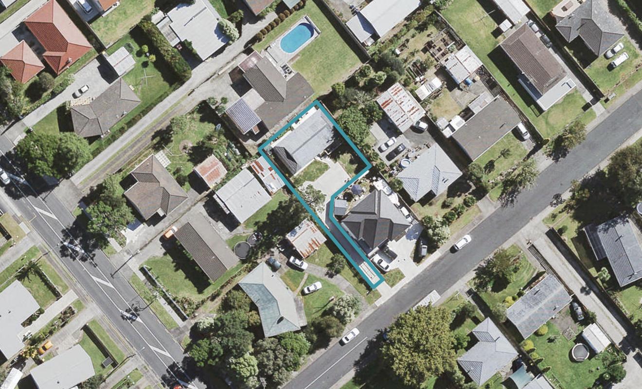 2A Murillo Place, Henderson, Auckland - Carousel 1