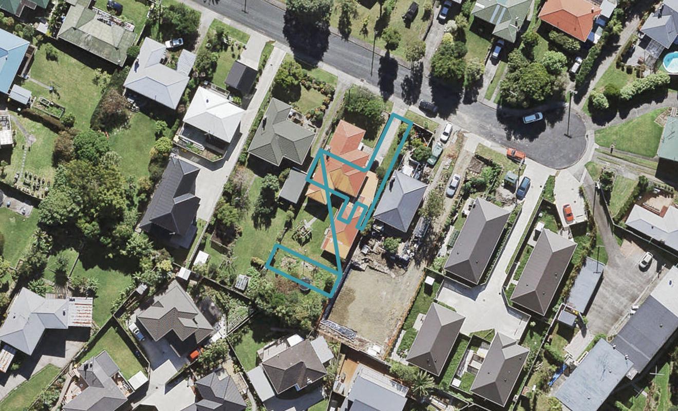 7E Valron Road, Te Atatu South, Auckland - Carousel 1