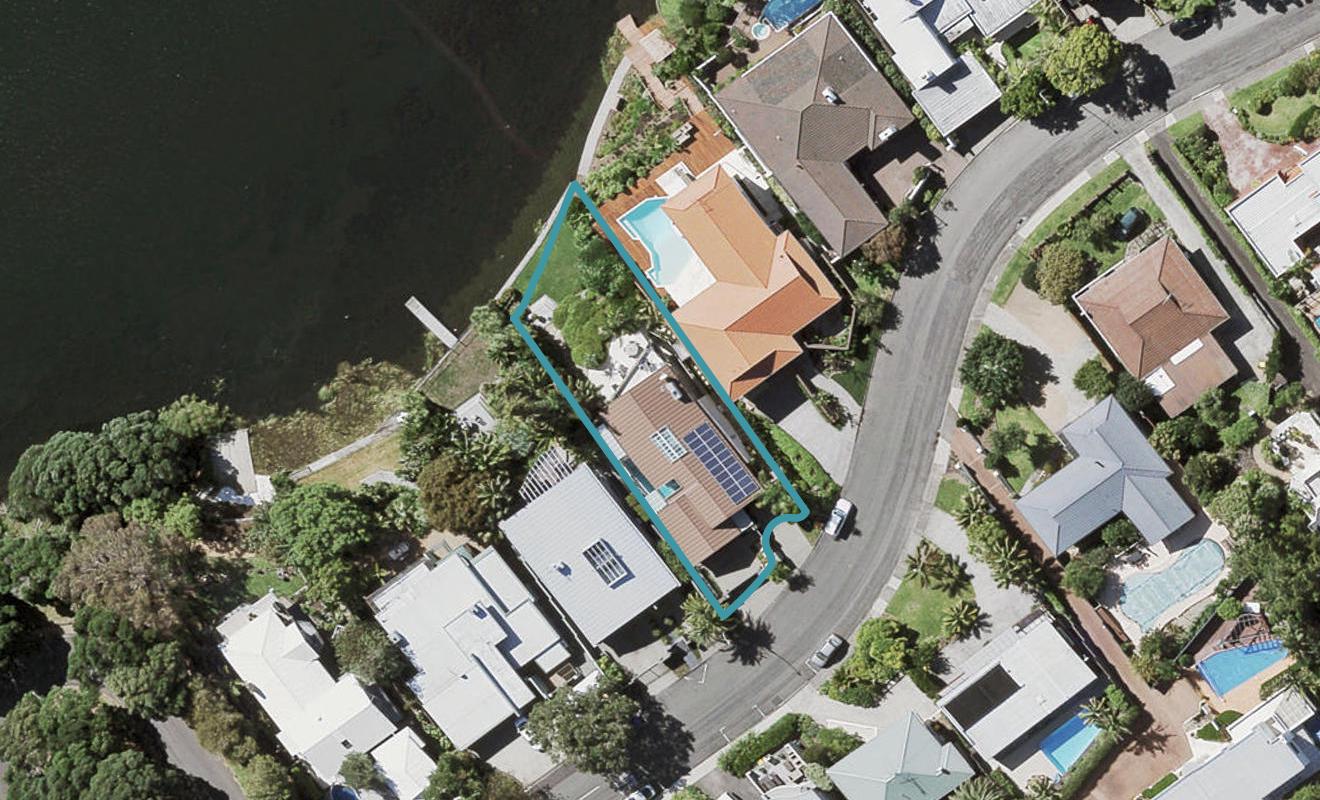 8 Manurere Avenue, Takapuna, Auckland - Carousel 1