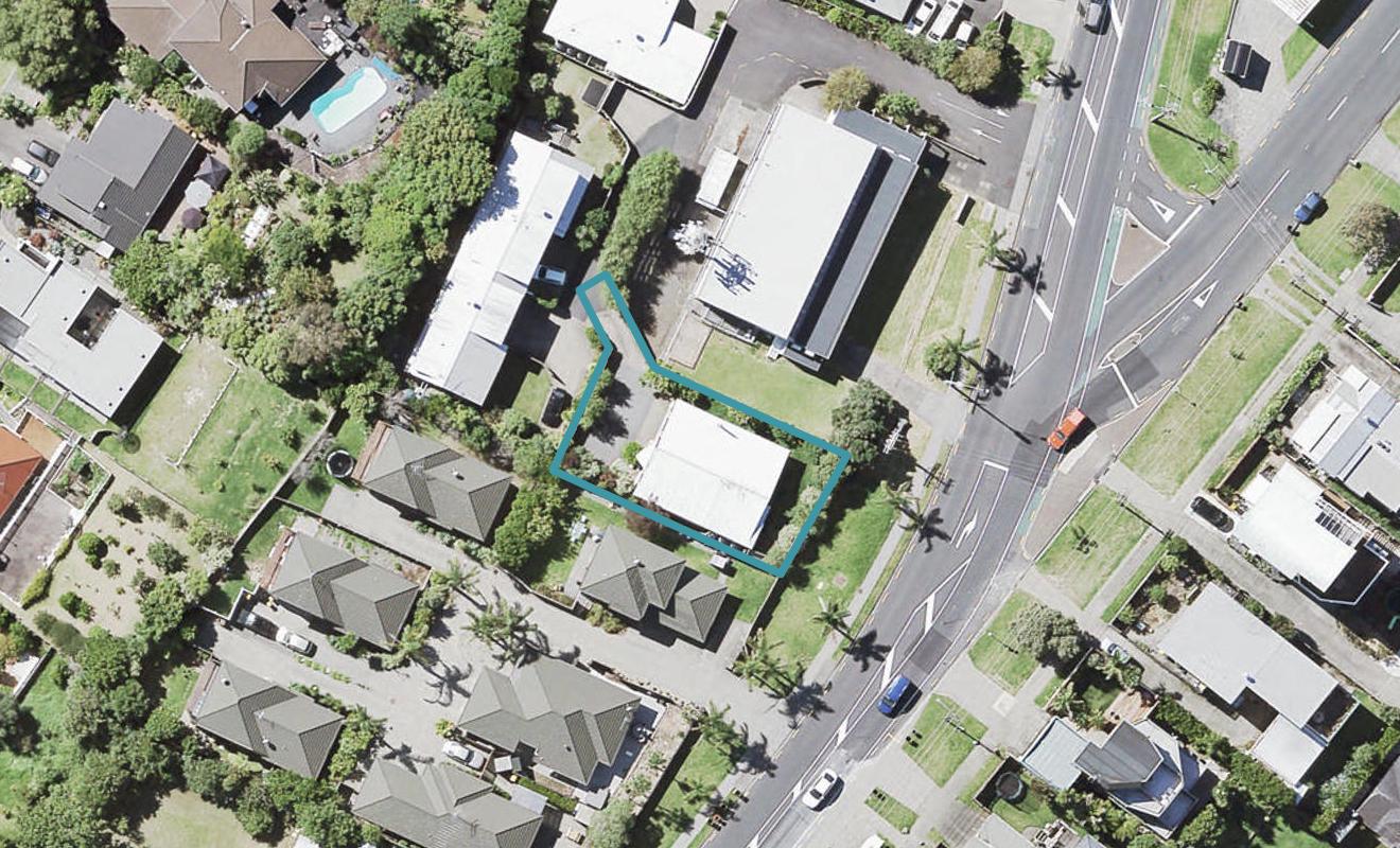 628 Beach Road, Browns Bay, Auckland - Carousel 1