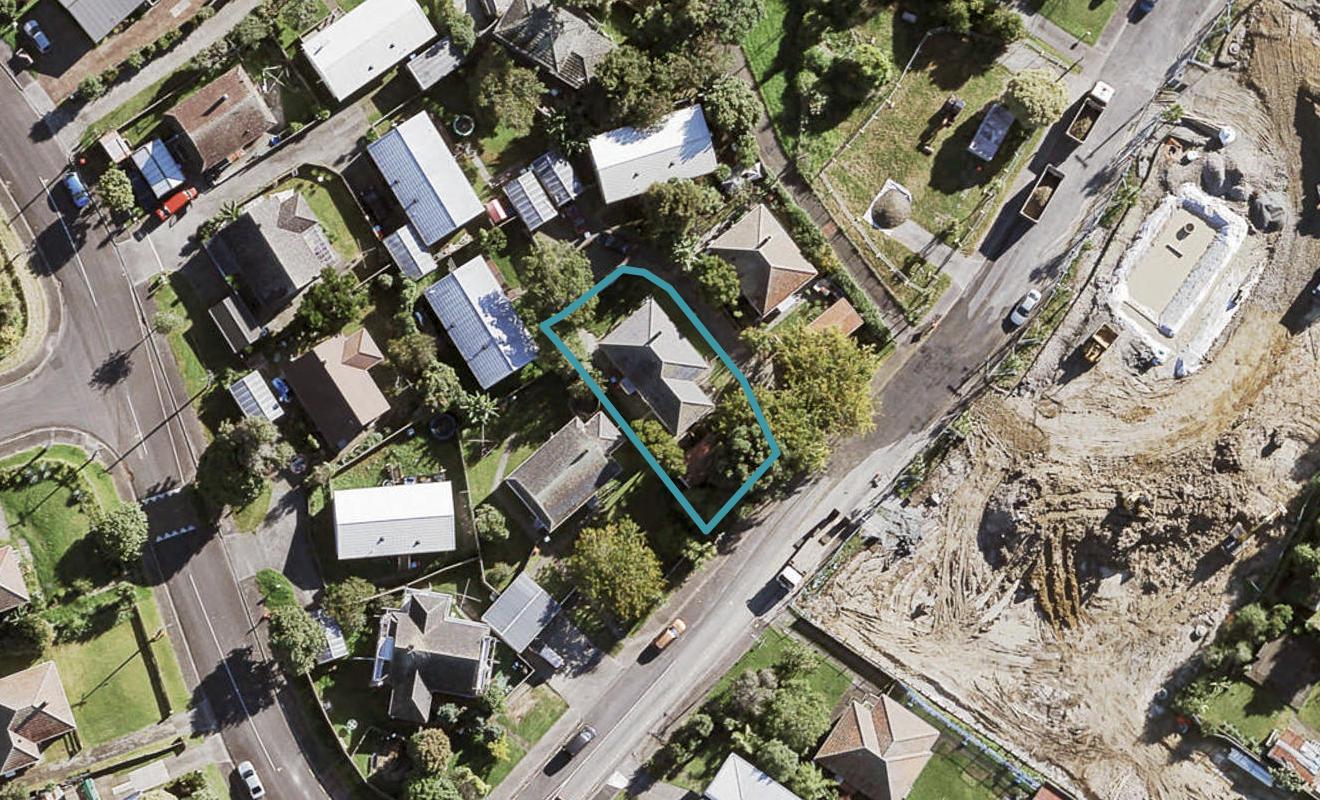 57 Waterbank Crescent, Waterview, Auckland - Carousel 1