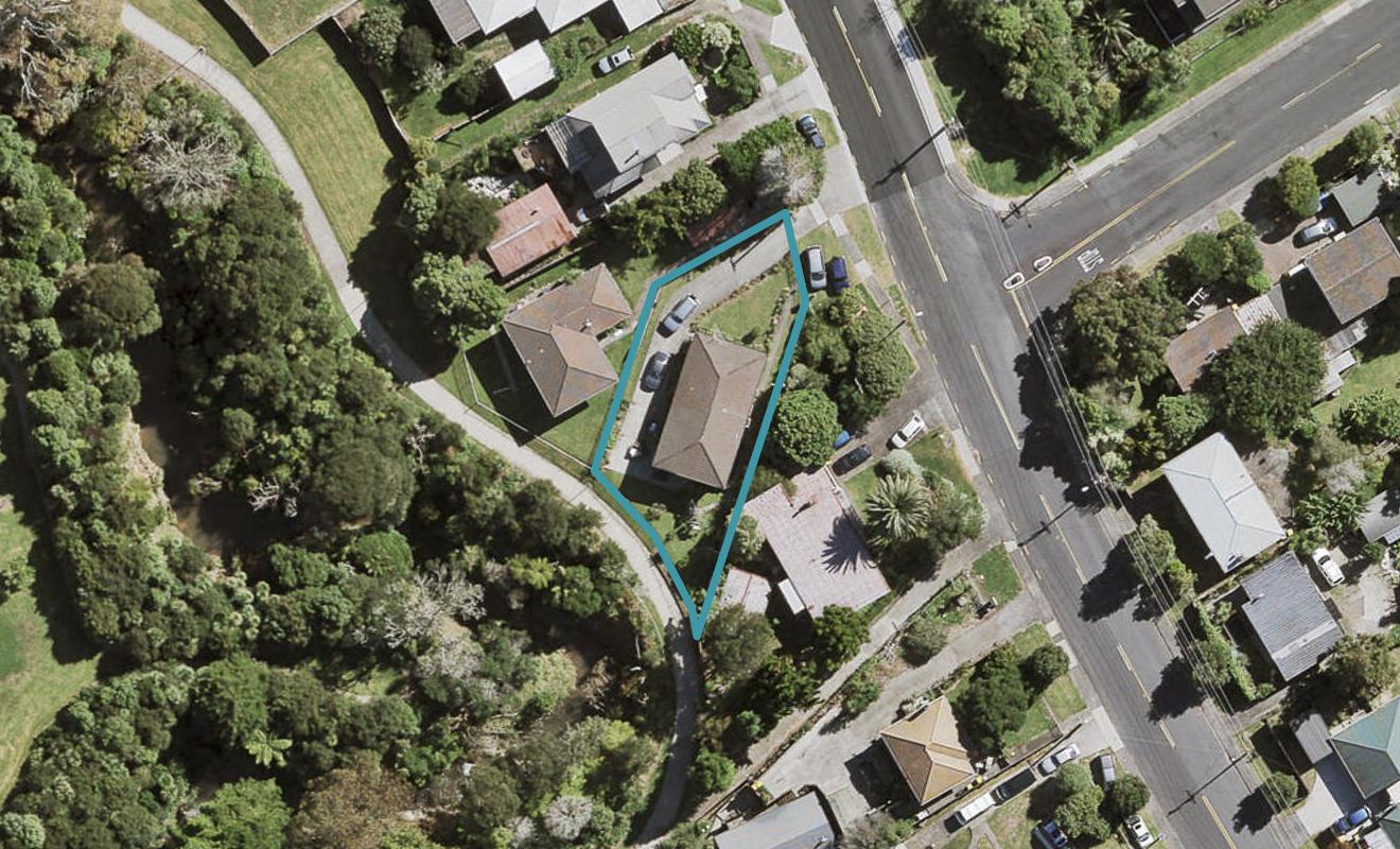 135 Millbrook Road, Sunnyvale, Auckland - Carousel 1