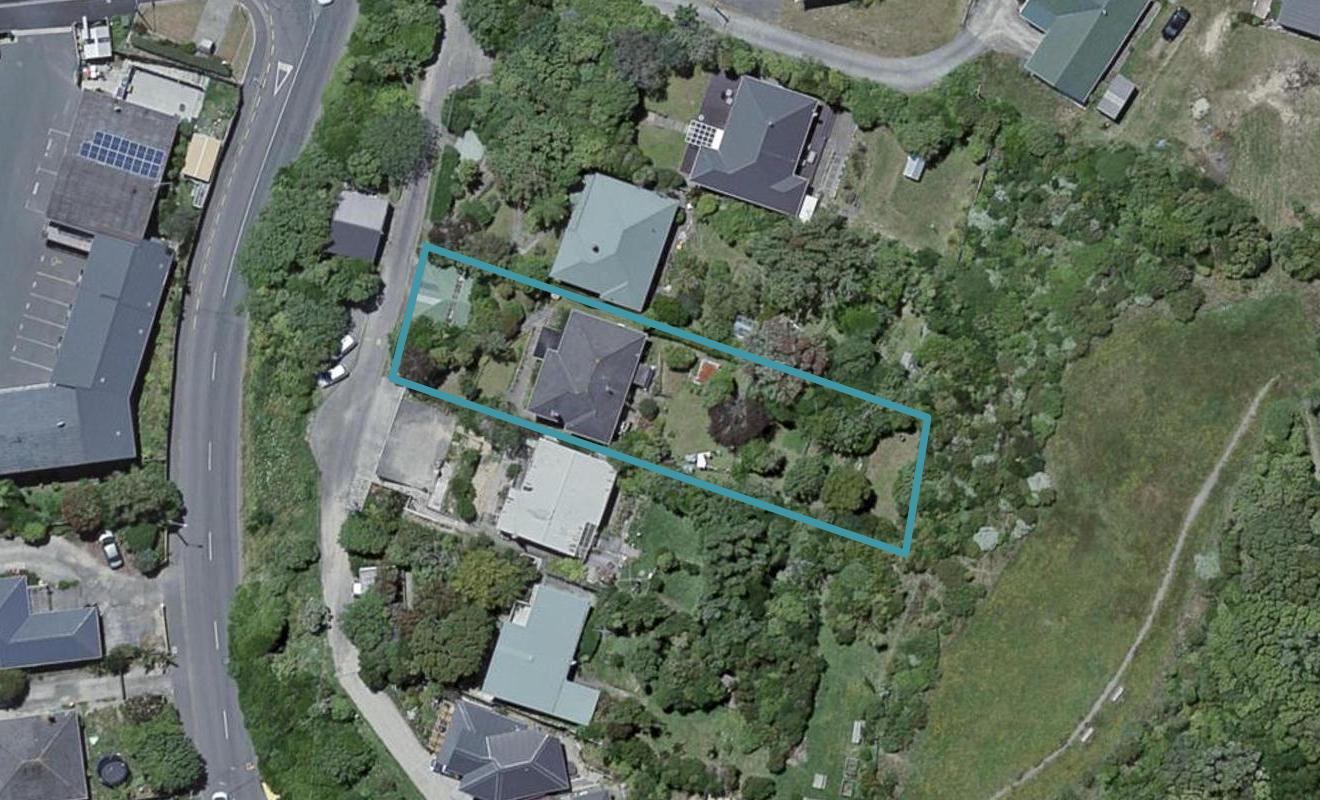 5 Wakely Road, Newlands, Wellington - Carousel 1
