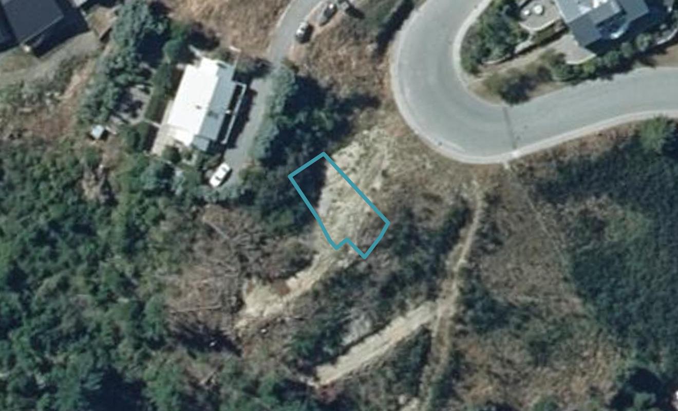 102 Wynyard Crescent, FERNHILL, QUEENSTOWN - Carousel 1