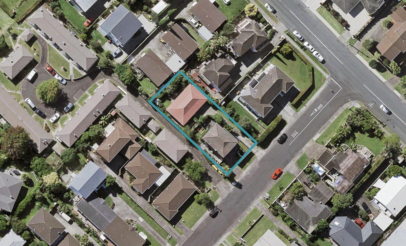 2/0 Gordon Avenue, Forrest Hill, Auckland - Carousel 1