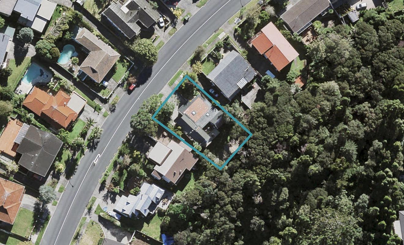 70 Chelsea View Drive, Chatswood, Auckland - Carousel 1