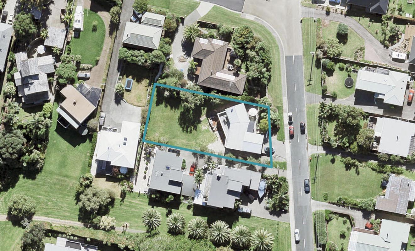 44 Tindalls Bay Road, Tindalls Beach, Whangaparaoa - Carousel 1