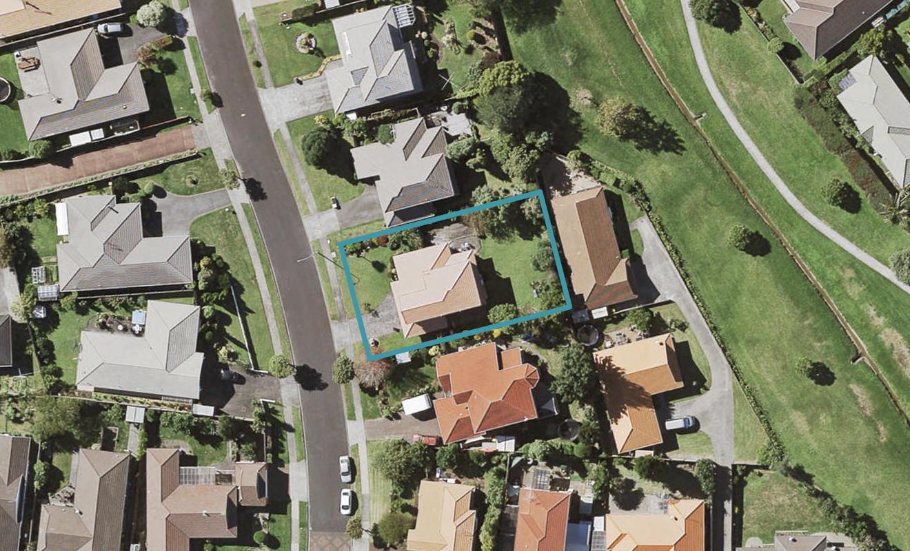 5 Pajaro Place, Golflands, Auckland - Carousel 1