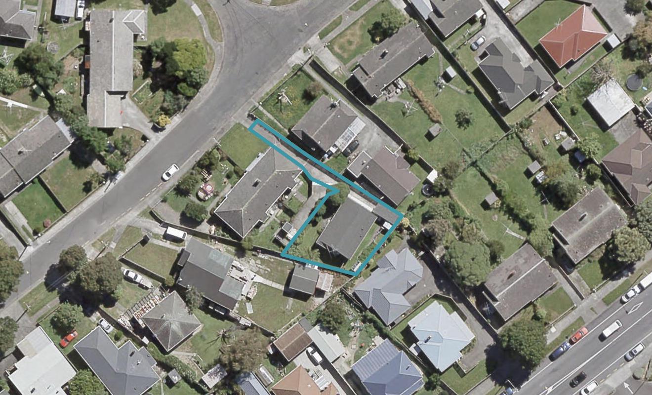 2/18 Athlone Crescent, Boulcott, Lower Hutt - Carousel 1