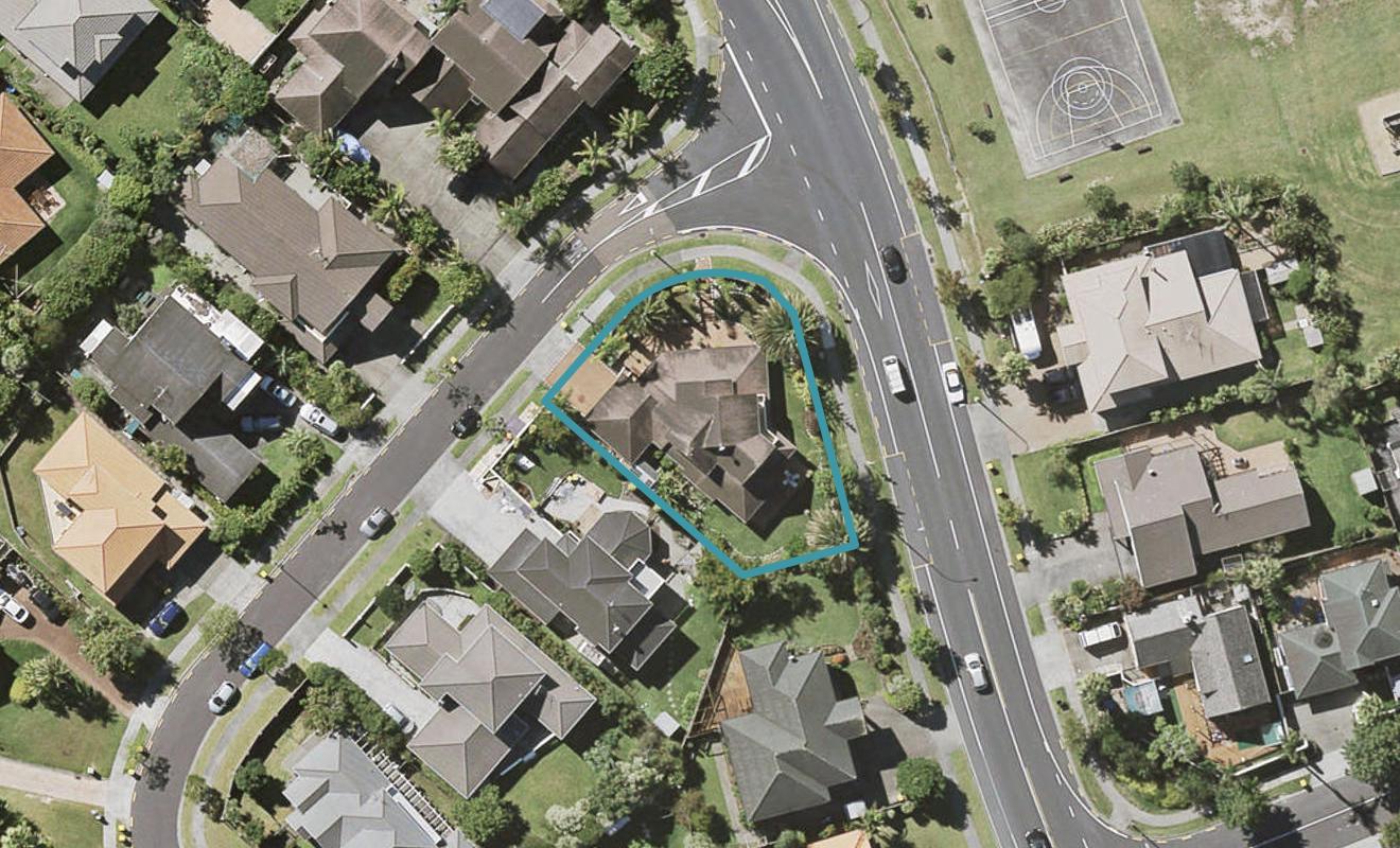 1 Carrowmore, Pinehill, Auckland - Carousel 1