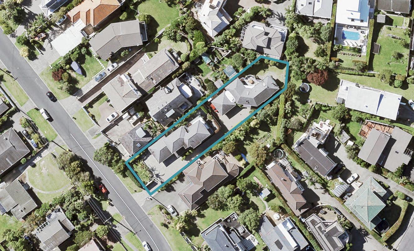 1/29 Gulf View Road, Murrays Bay, Auckland - Carousel 1