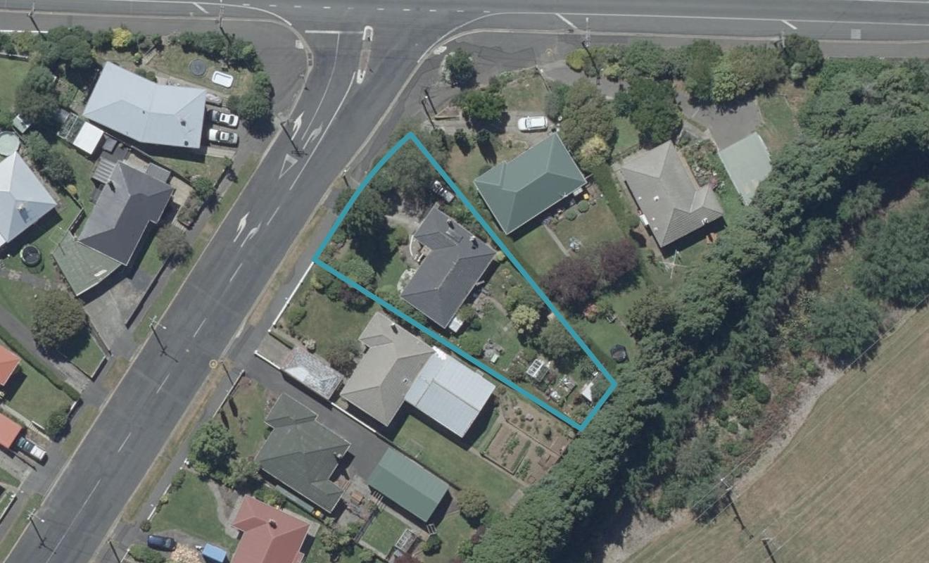 3 Ashmore Street, Halfway Bush, Dunedin - Carousel 1