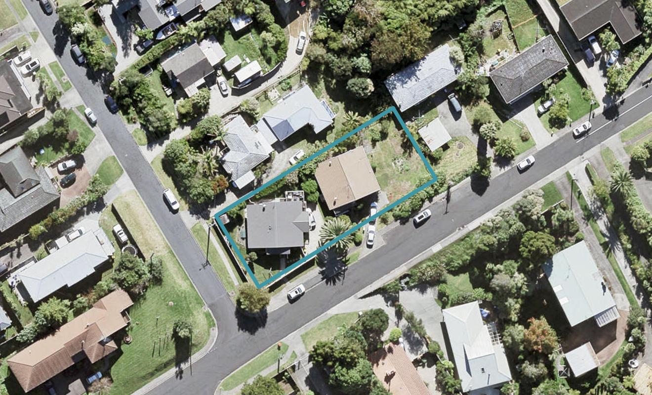 14 Rewi street, Torbay, North Shore City - Carousel 1