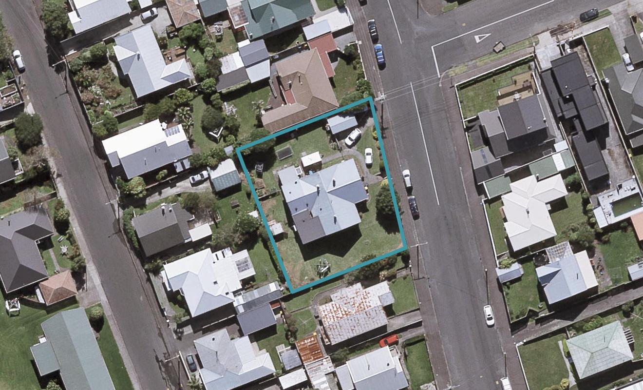 30 Beach Street, Fitzroy, New Plymouth - Carousel 1