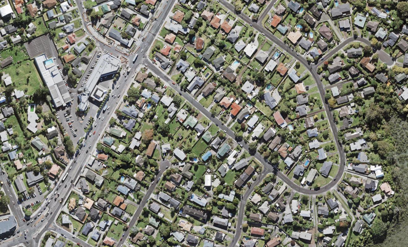 9 Jaemont Avenue, Te Atatu South, Auckland - Carousel 1