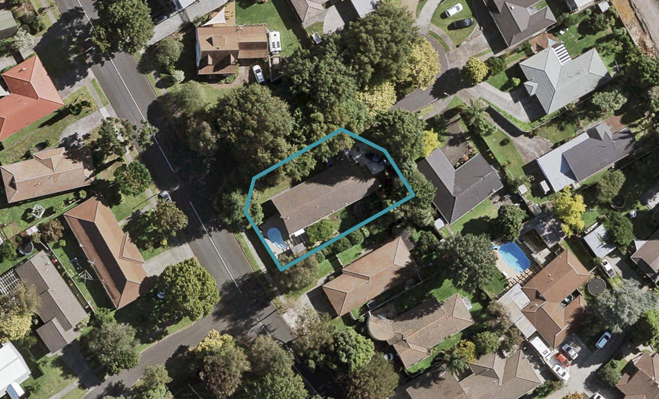 1 Biscay Place, Conifer Grove, Takanini - Carousel 1