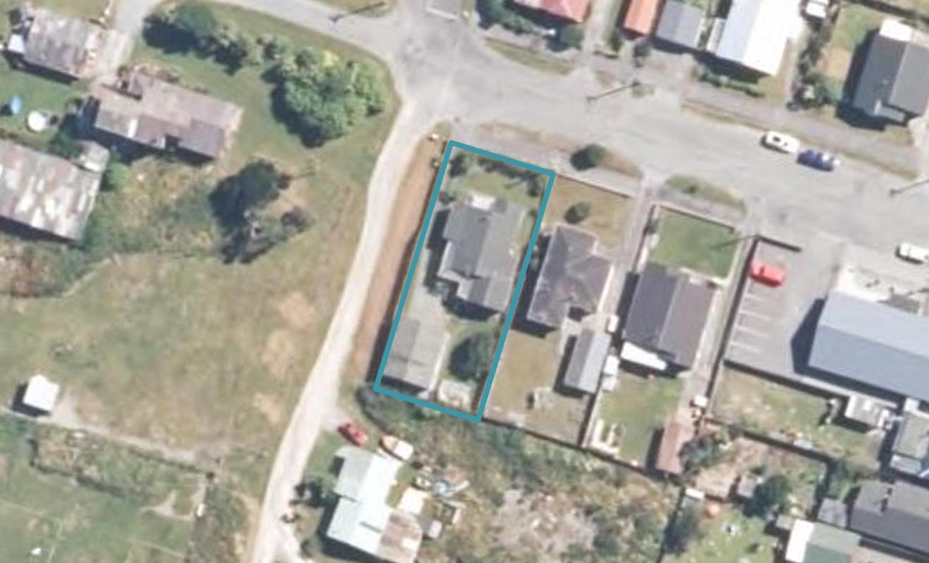 4 Robinson Street, Blaketown, Greymouth - Carousel 1
