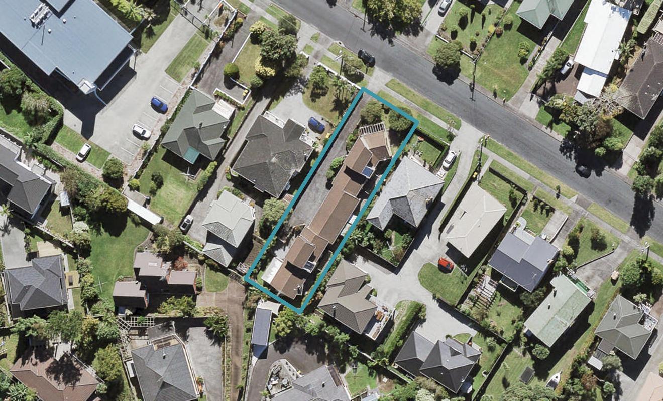 7A Covil Avenue, Te Atatu South, Auckland - Carousel 1