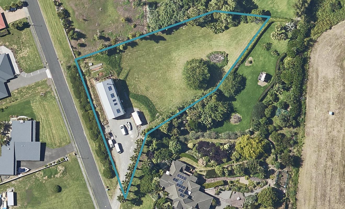 62 Koutunui Road, Athenree, Katikati - Carousel 1