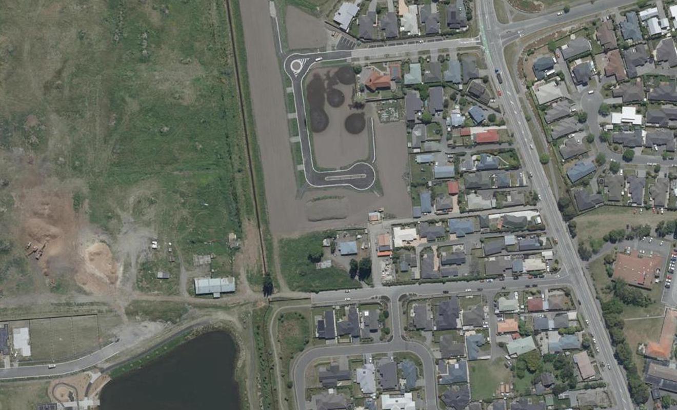 26 Nederland Avenue, Burwood, Christchurch - Carousel 1