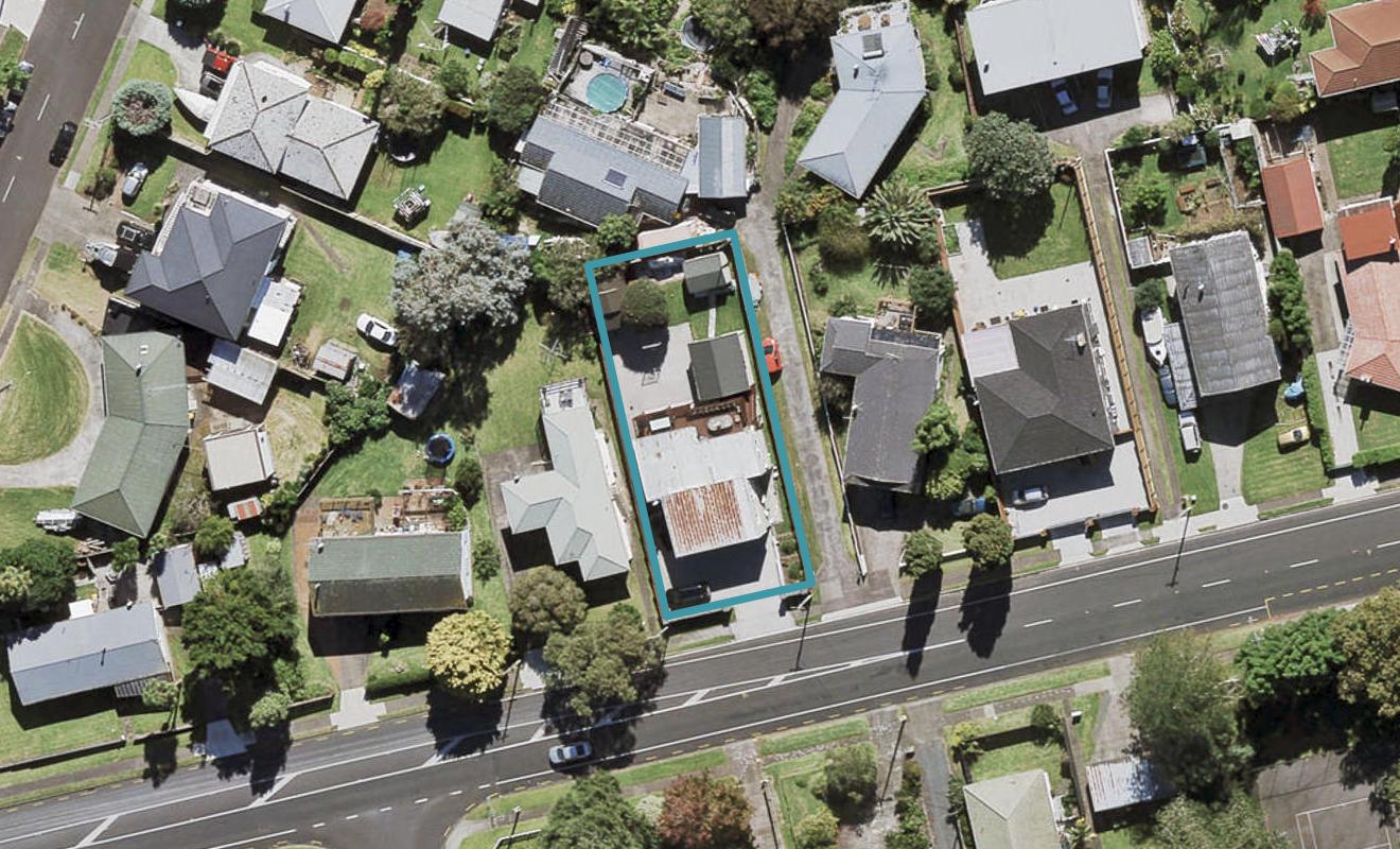 60 Church Road, Mangere Bridge, Auckland - Carousel 1