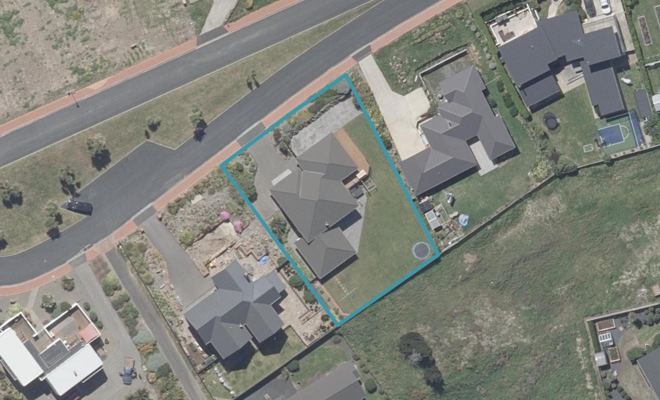 39 Highgrove, Saint Clair, Dunedin - Carousel 1