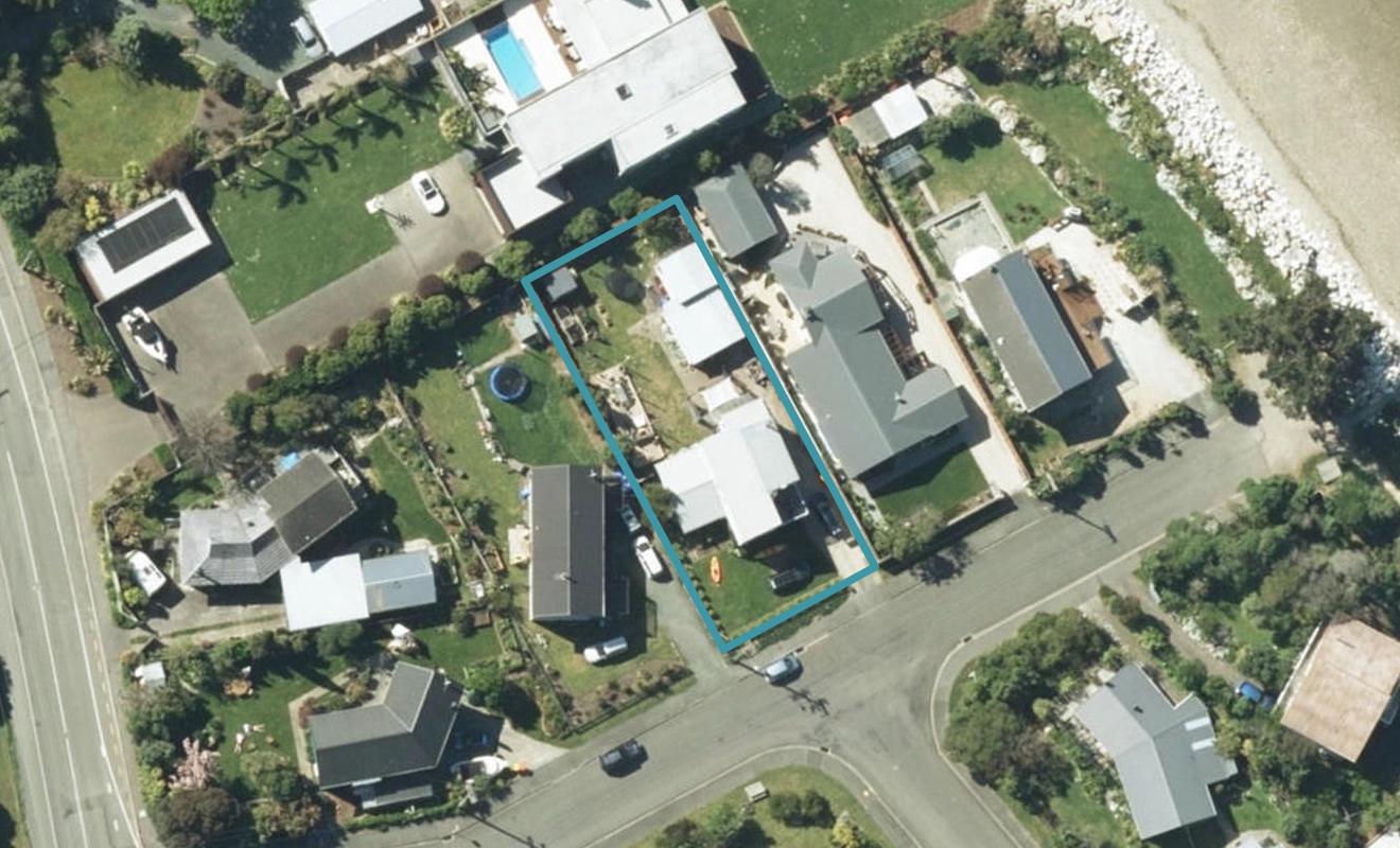 5 Tait Street, Ruby Bay, Mapua - Carousel 1