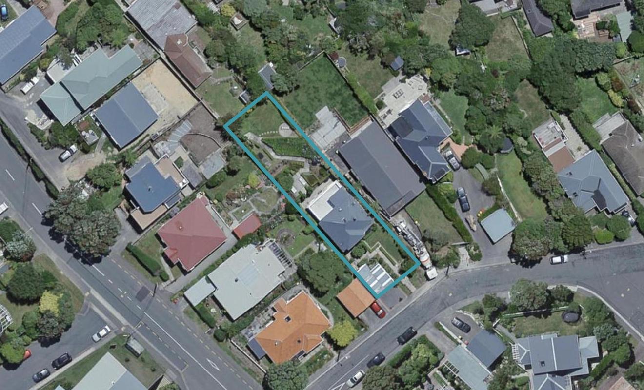 5 Ranui Crescent, Khandallah, Wellington - Carousel 1