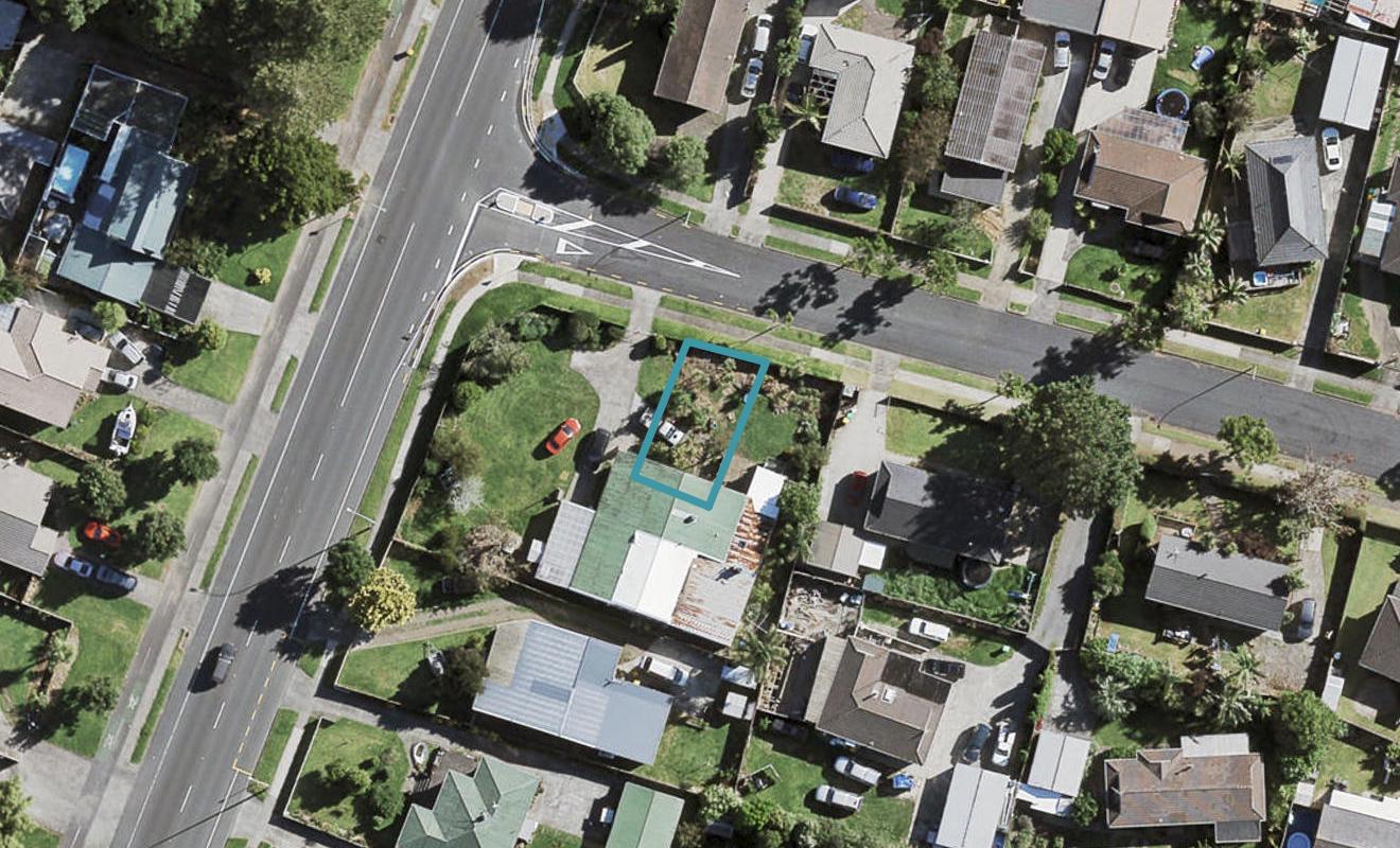 1B Adel Place, Weymouth, Auckland - Carousel 1