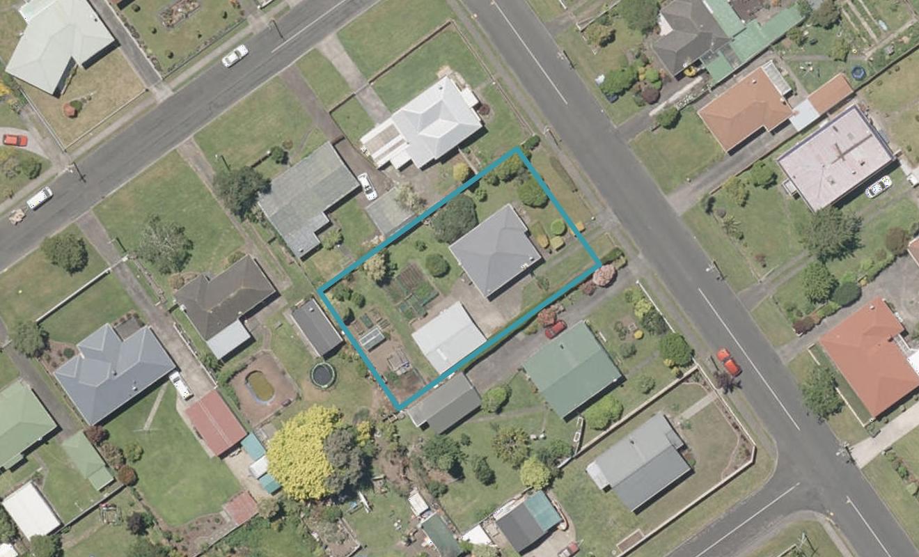 21 Roberts Avenue, Aramoho, Whanganui - Carousel 1