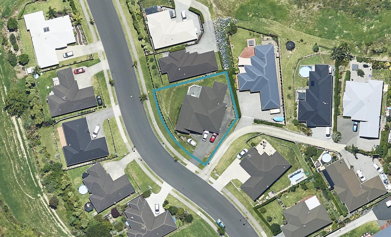 25 Falcon Drive, Welcome Bay, Tauranga - Carousel 1