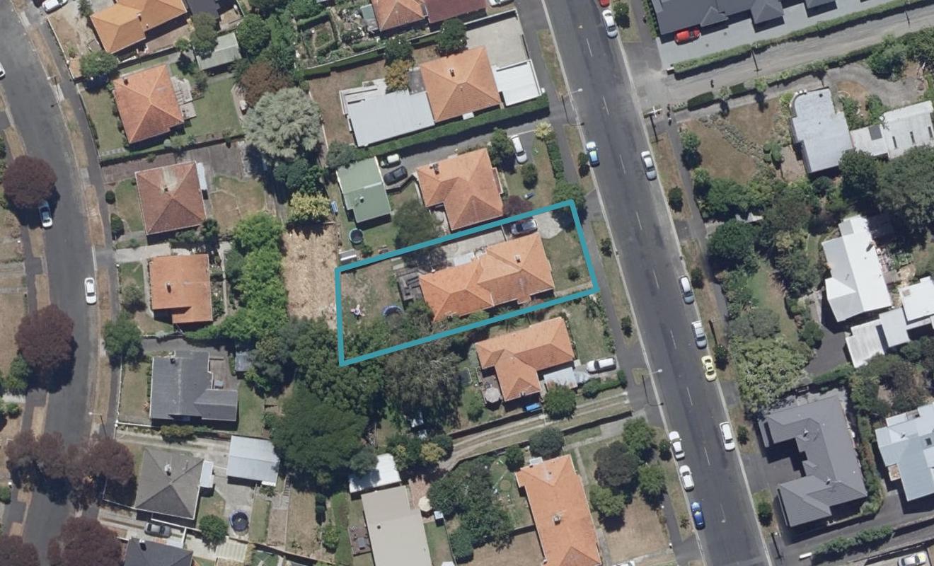 109 MacFarlane Street, Hamilton East, Hamilton - Carousel 1