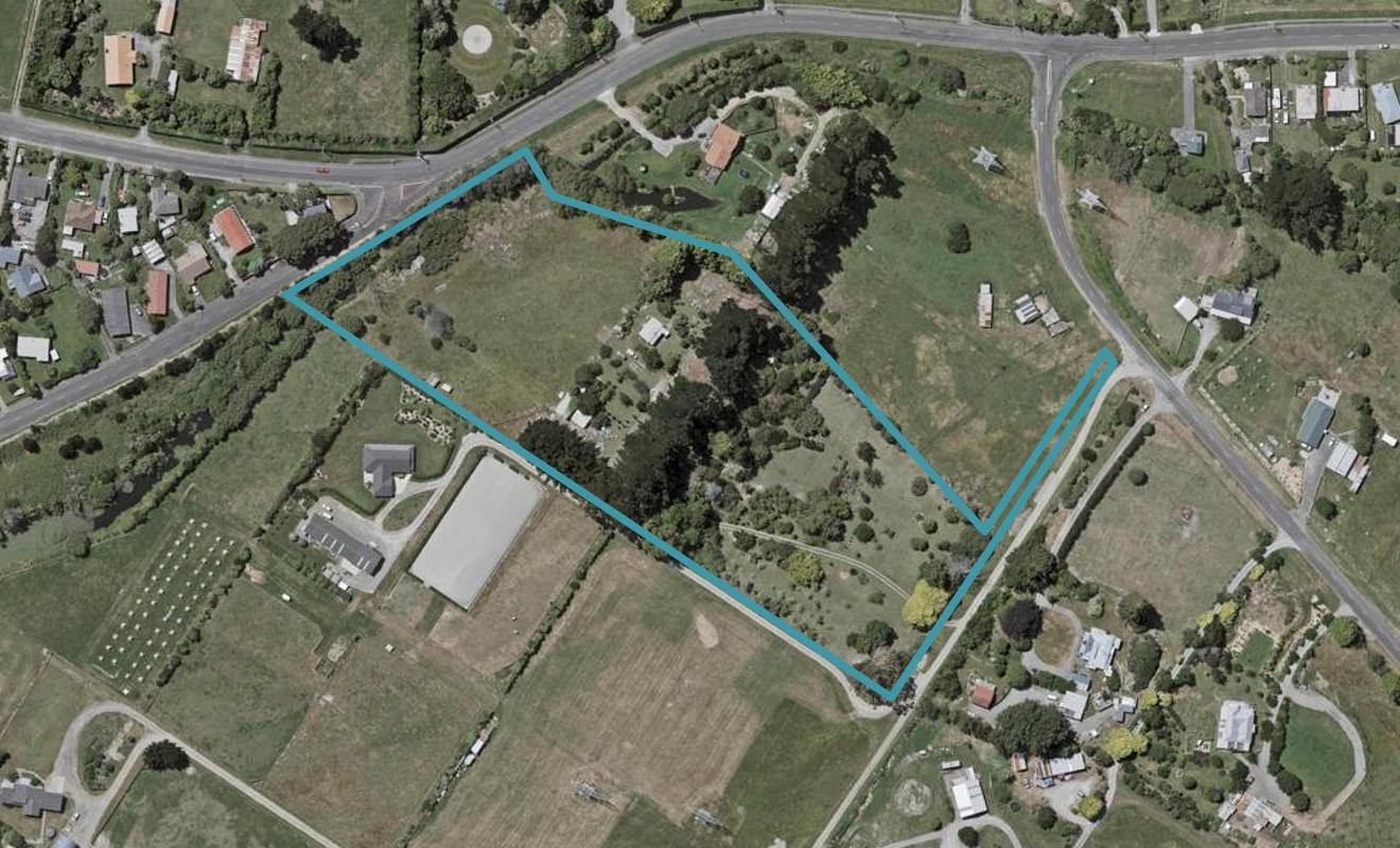 112 Riverbank Road Extension, Otaki - Carousel 1