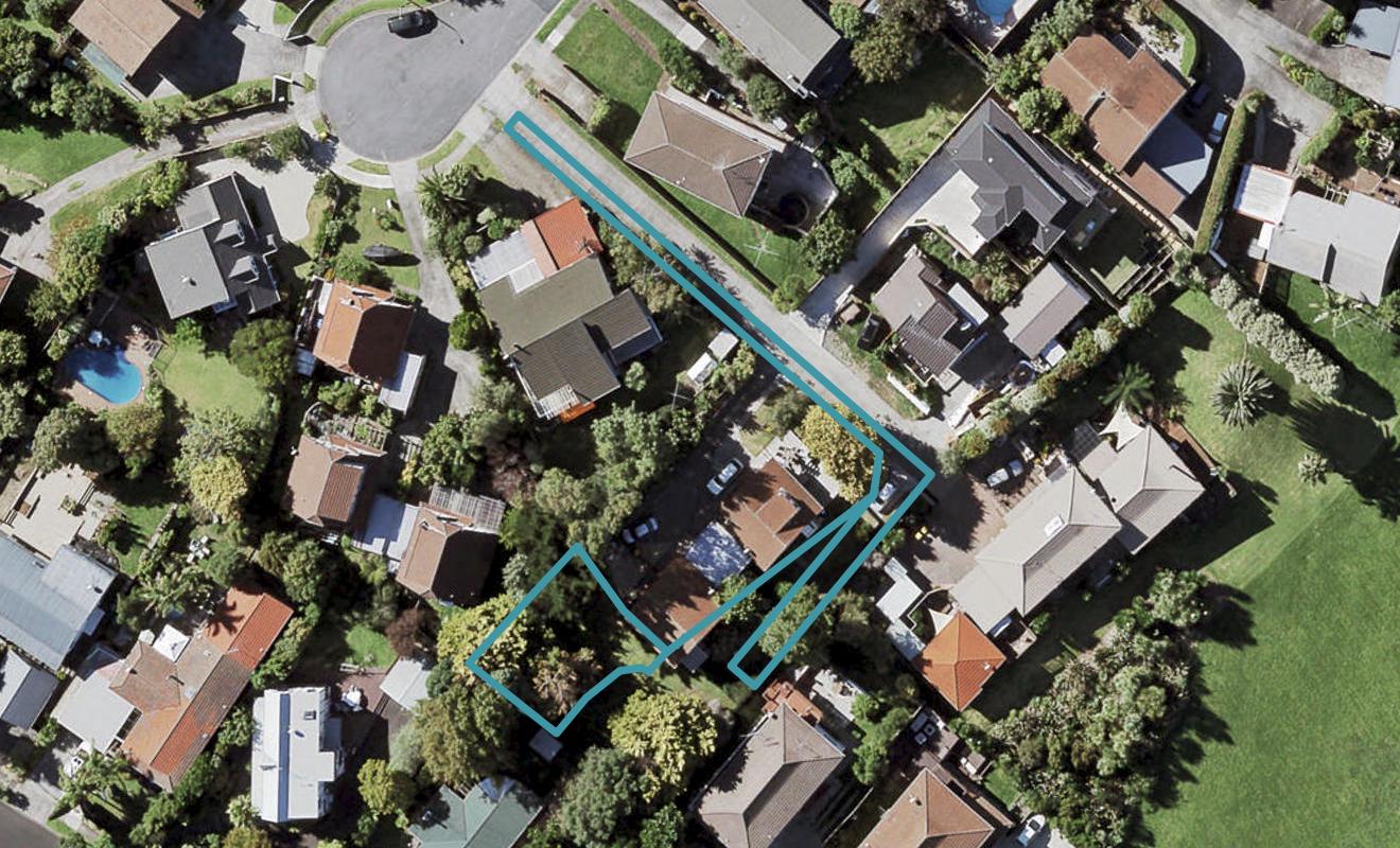 15D Regia Close, Half Moon Bay, Auckland - Carousel 1