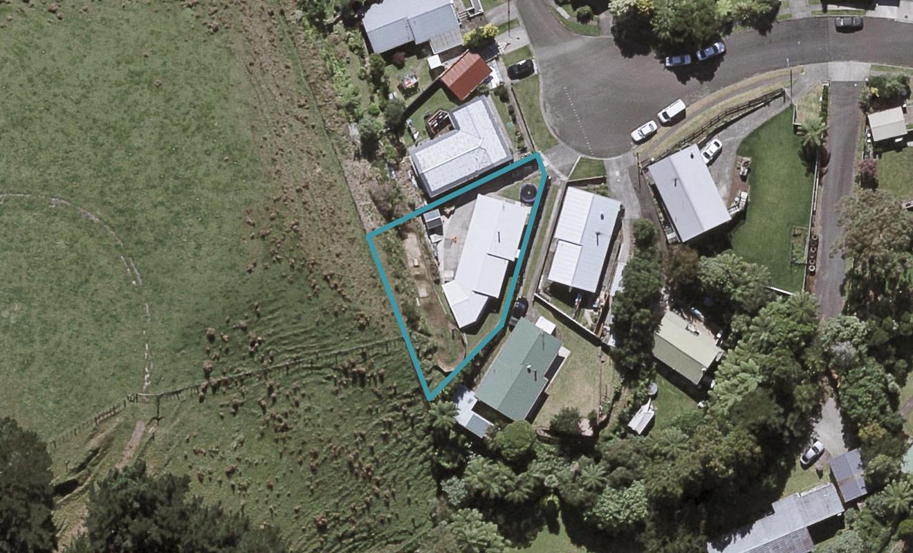 13 Shaldon Crescent, Blagdon, New Plymouth - Carousel 1