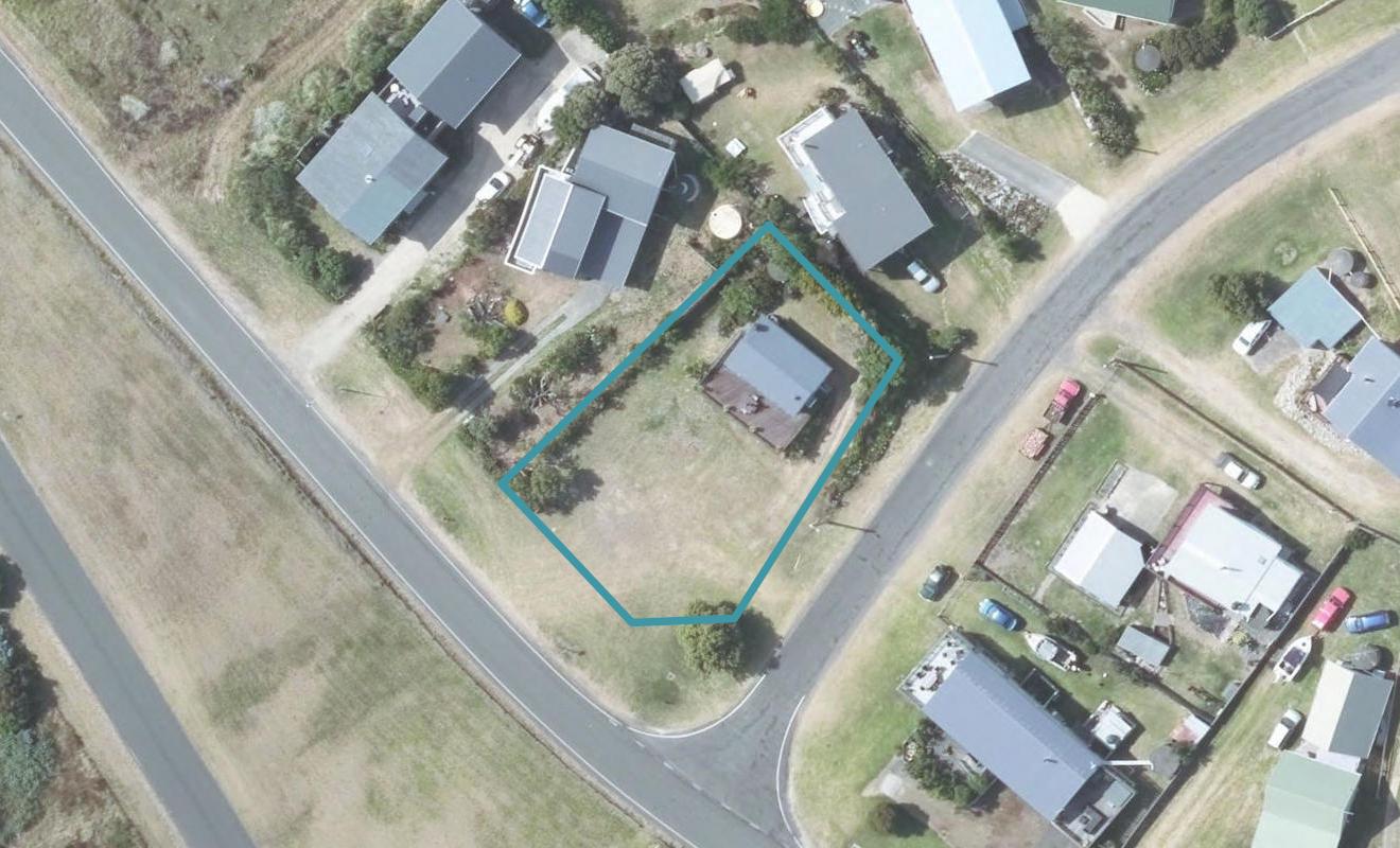 405 Ormond Drive, Māhia - Carousel 1