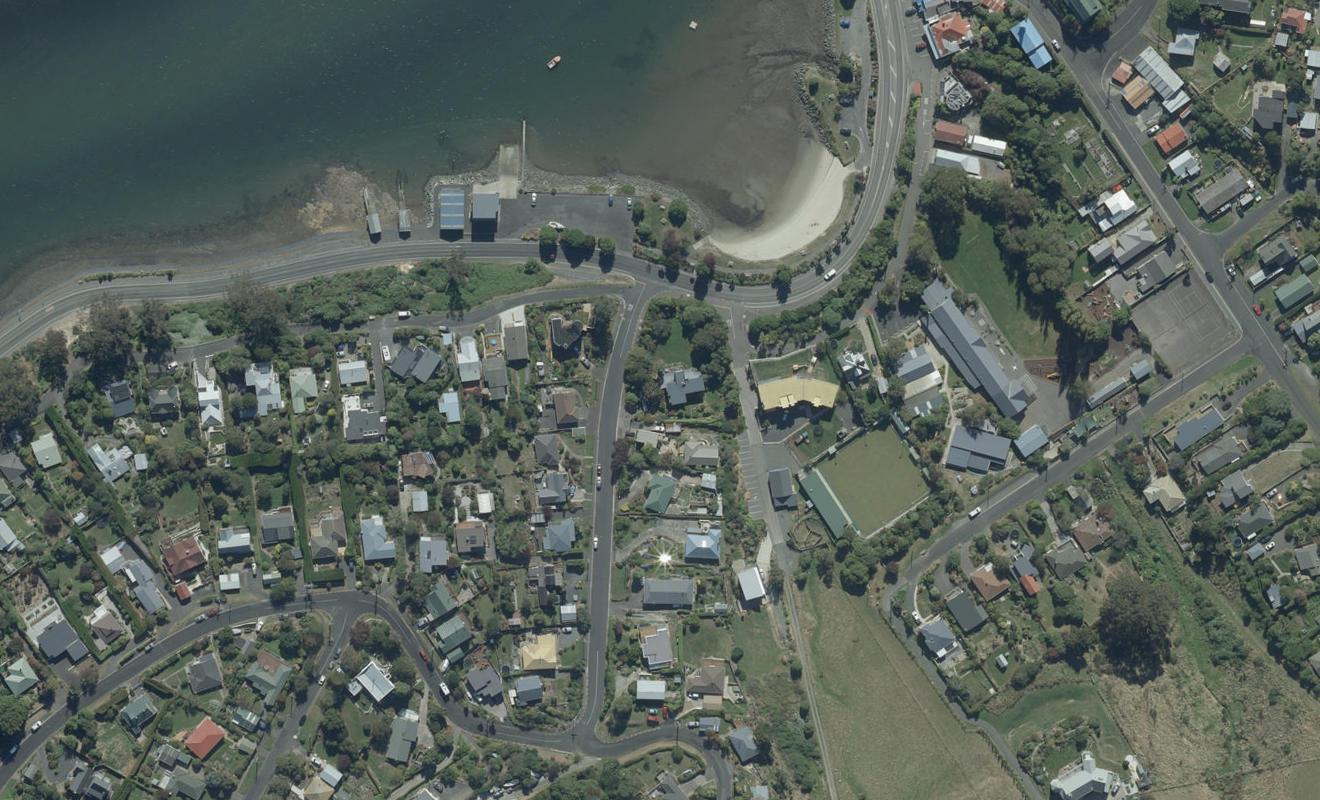 82 Marion Street, Macandrew Bay, Dunedin - Carousel 1