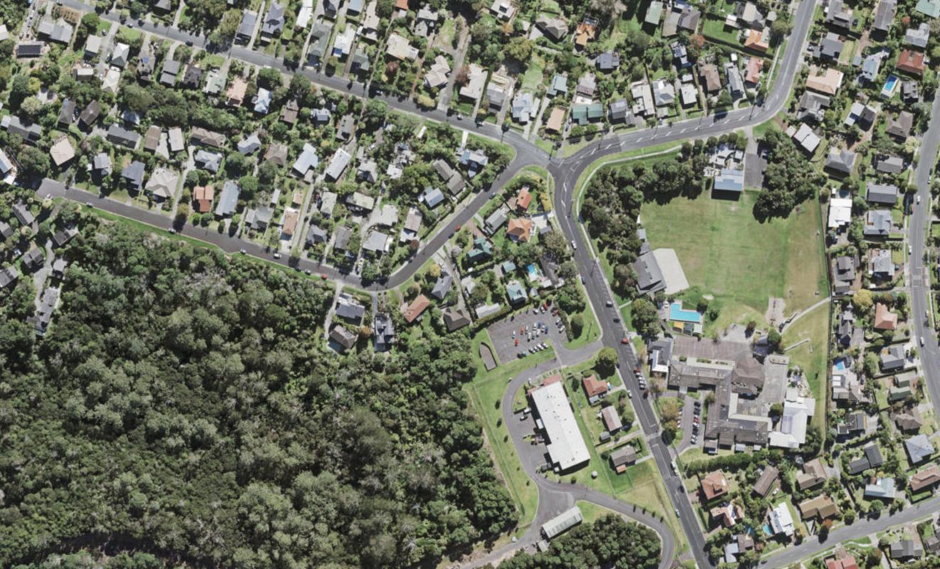 4 Radiata Lane, Chatswood, Auckland - Carousel 1