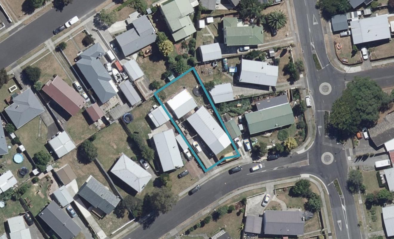 4 Susan Place, Deanwell, Hamilton - Carousel 1