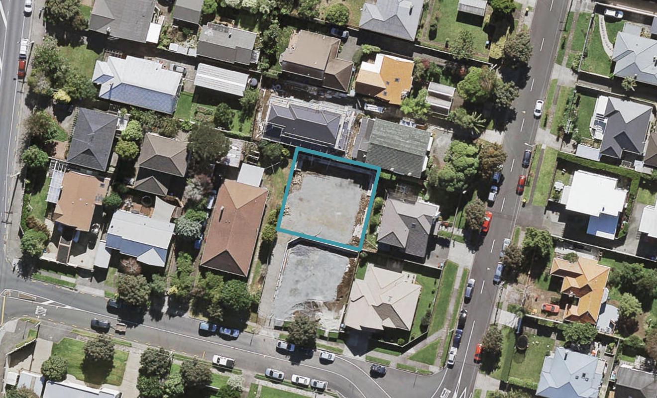 3A Kingsway, Three Kings, Auckland - Carousel 1