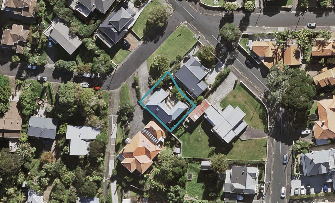 2A Wilding Avenue, Northcote Point, Auckland - Carousel 1