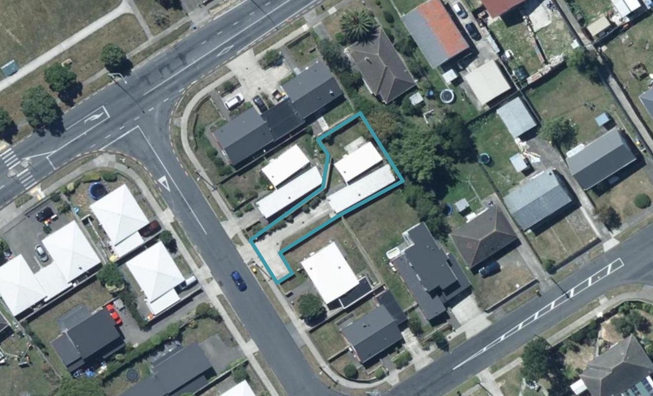 3 Flora Street, Cannons Creek, Porirua - Carousel 1