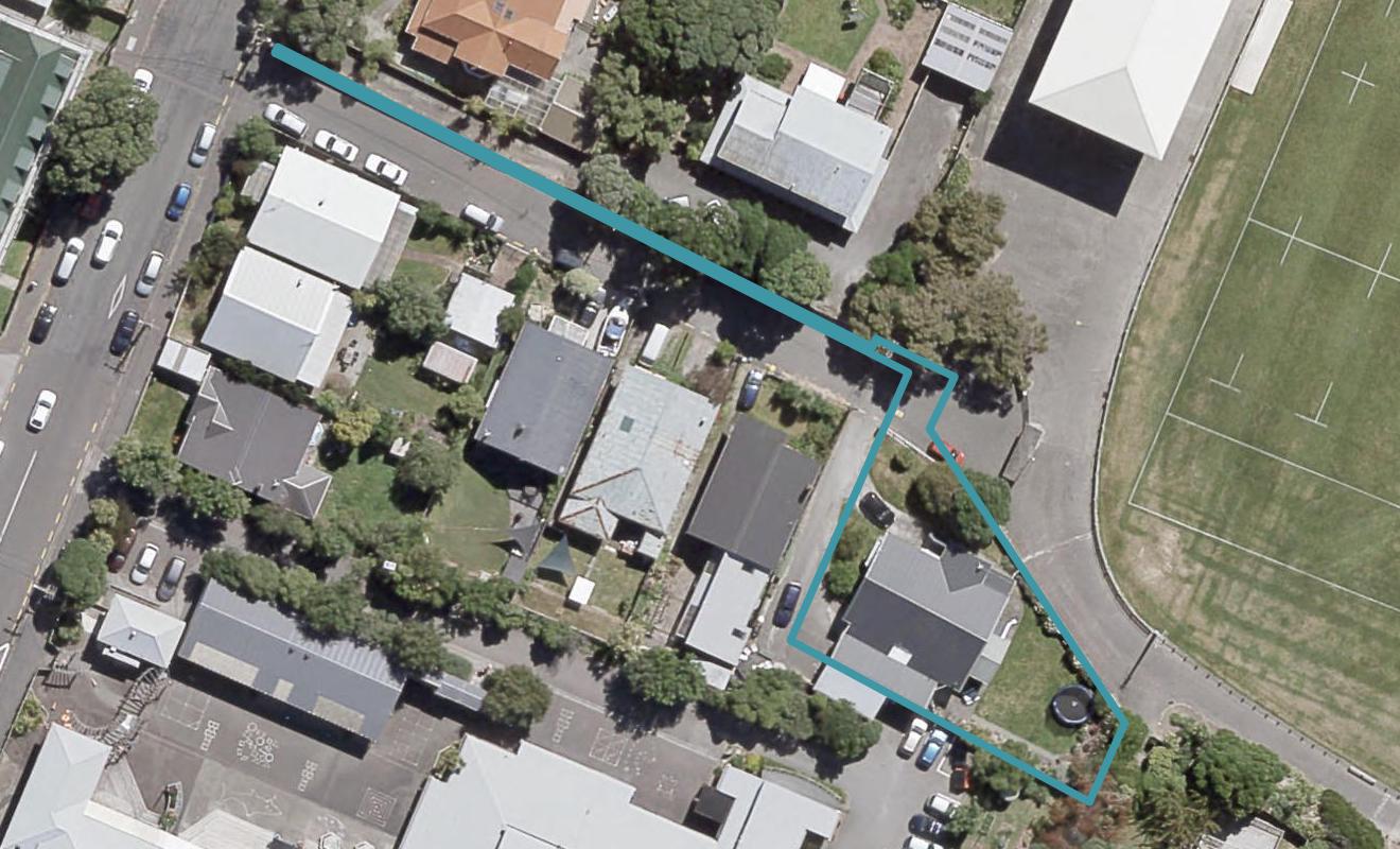 8 Kirks Avenue, Petone, Lower Hutt - Carousel 1