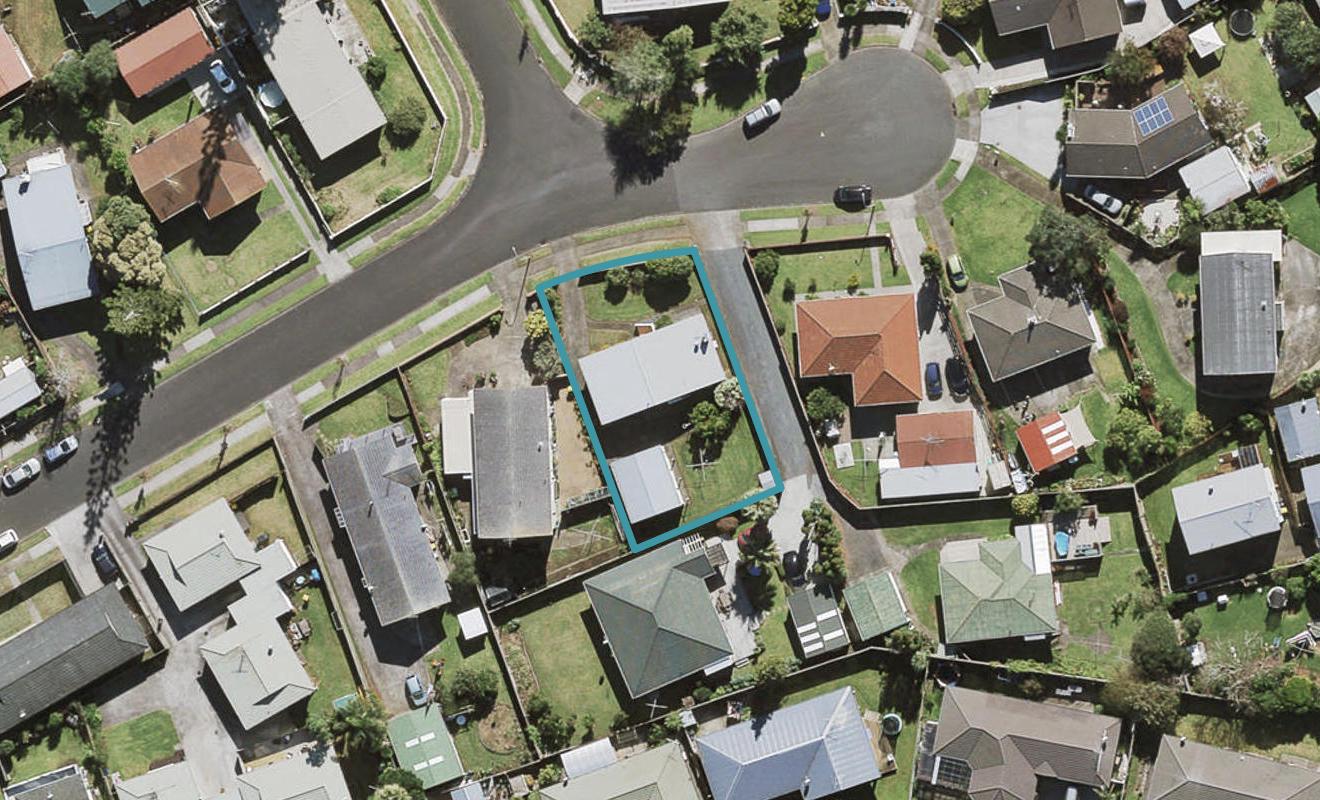 9 Dunstall Place, Mangere Bridge, Auckland - Carousel 1