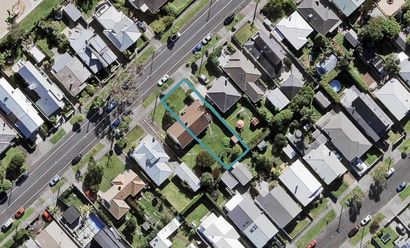 16 Lemington Road, Westmere, Auckland - Carousel 1