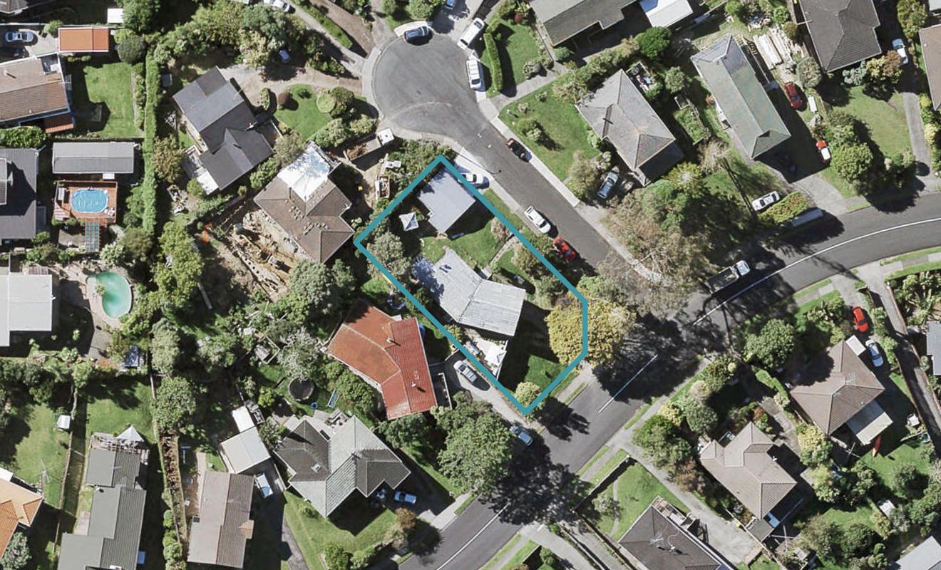 56 Advene Road, Cockle Bay, Auckland - Carousel 1