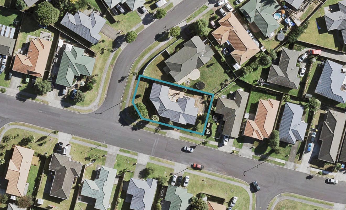 38 Waimahia Avenue, Weymouth, Auckland - Carousel 1