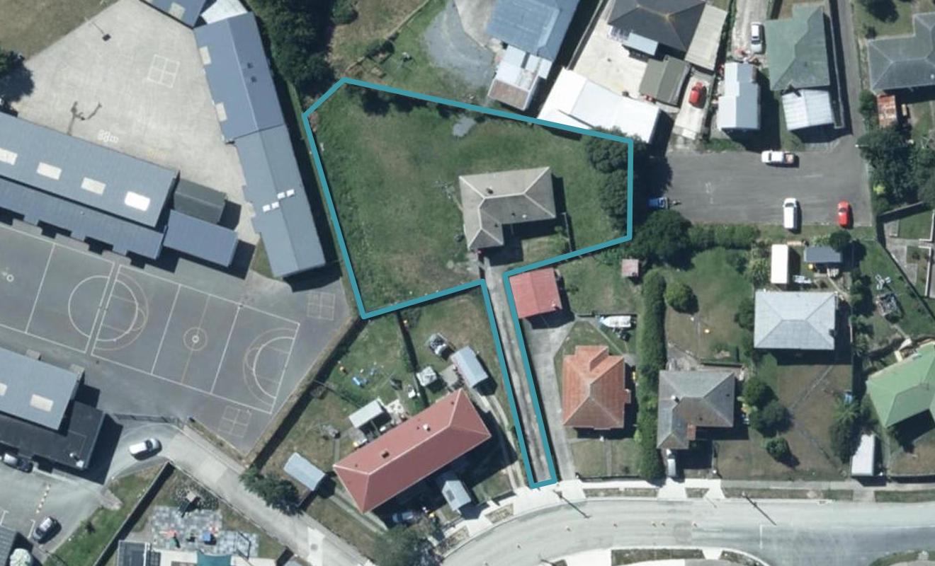 14 Hampshire Street, Cannons Creek, Porirua - Carousel 1
