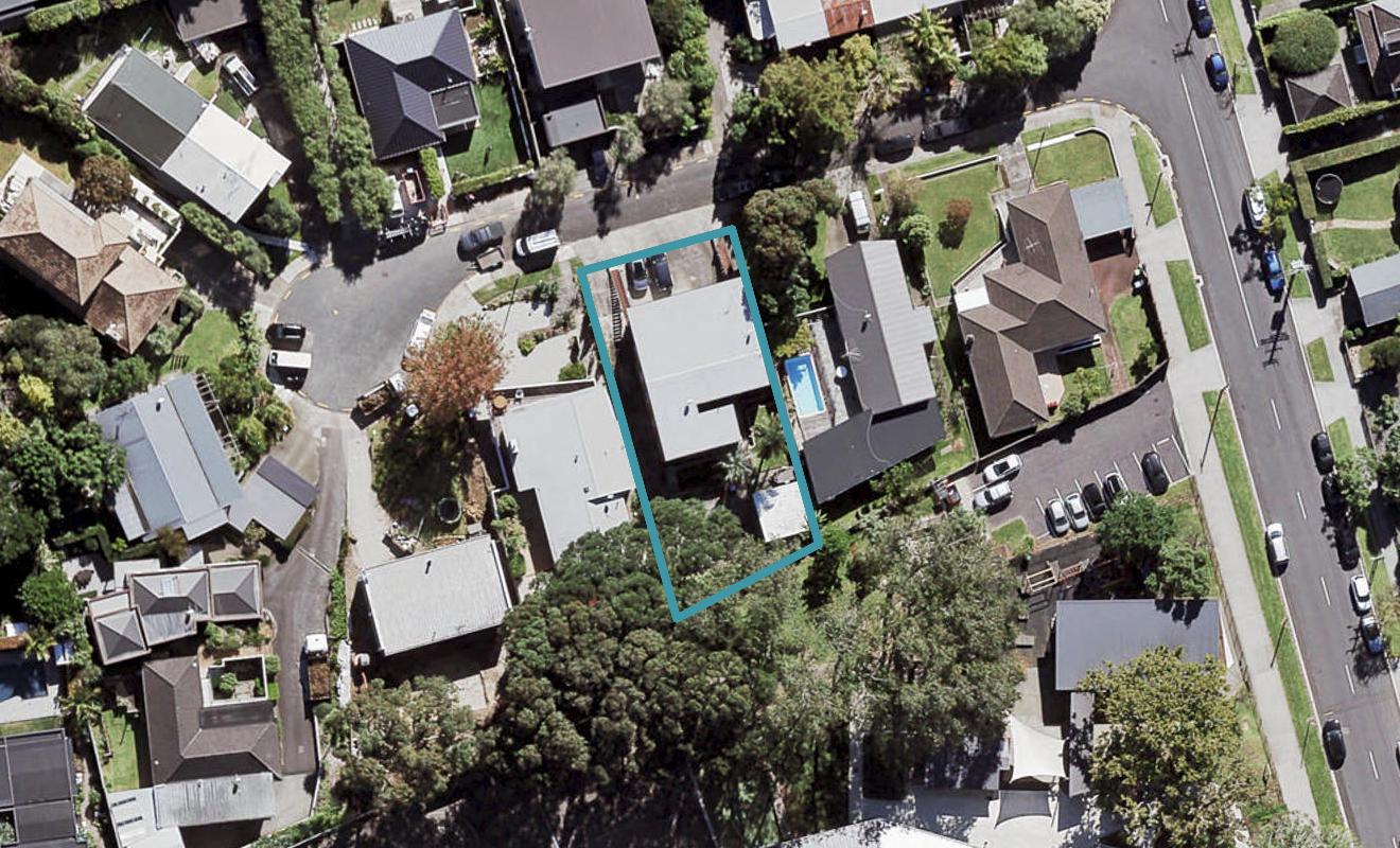 2/6 Saratoga Avenue, Herne Bay, Auckland - Carousel 1